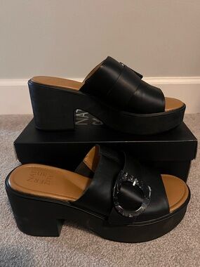 Naturalizer Black Platform Slide Sandals with Decorative Buckle